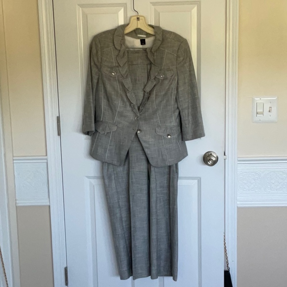 White House Black Market Gray Suit Set